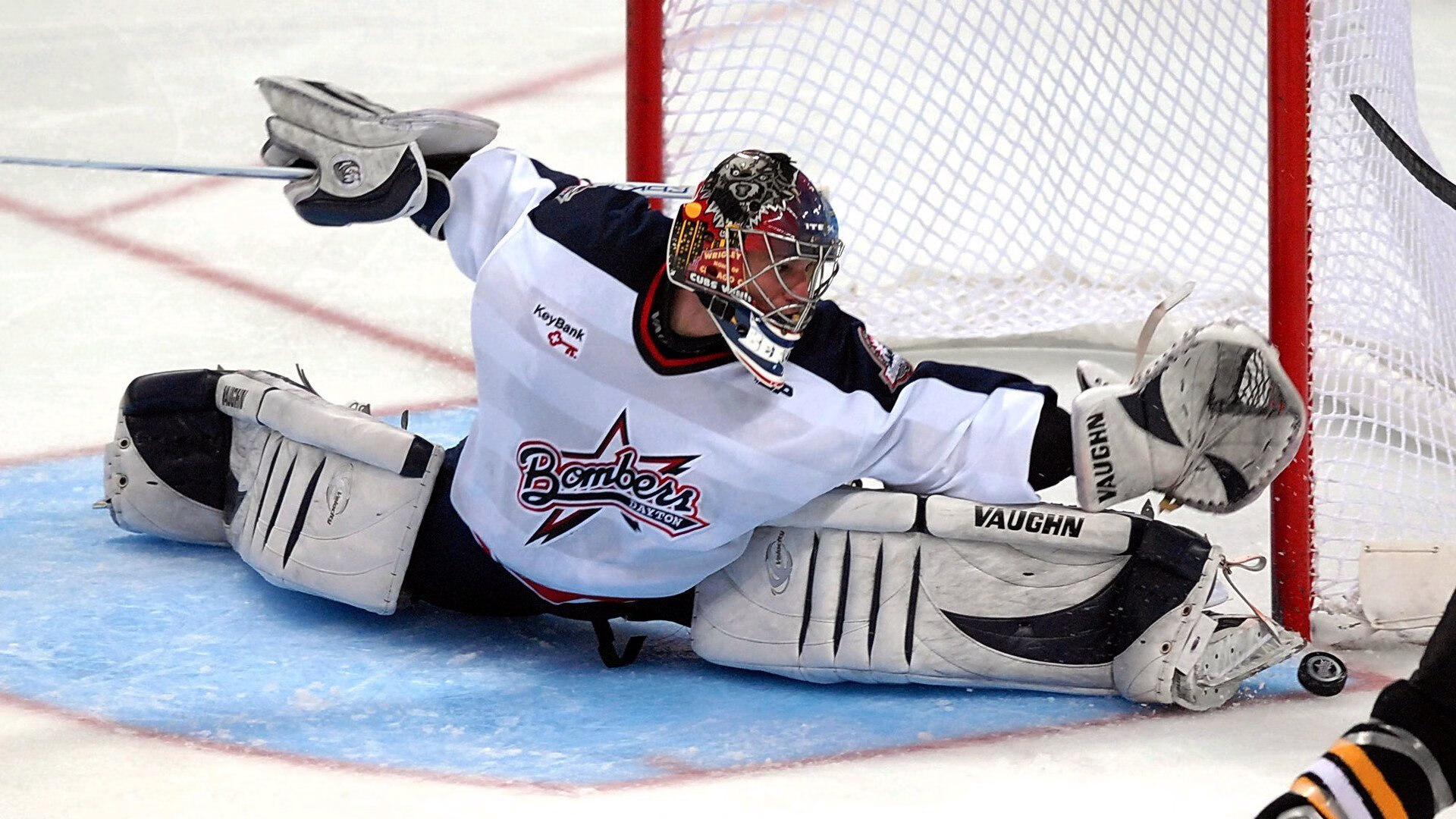 《Faker谈比赛经验：从新人到千万观众焦点》，faker接受采访